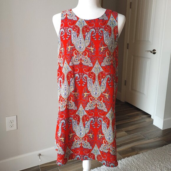 Forever 21 Dresses & Skirts - FOREVER21 Paisley Print Sleeveless Dress - Size Medium